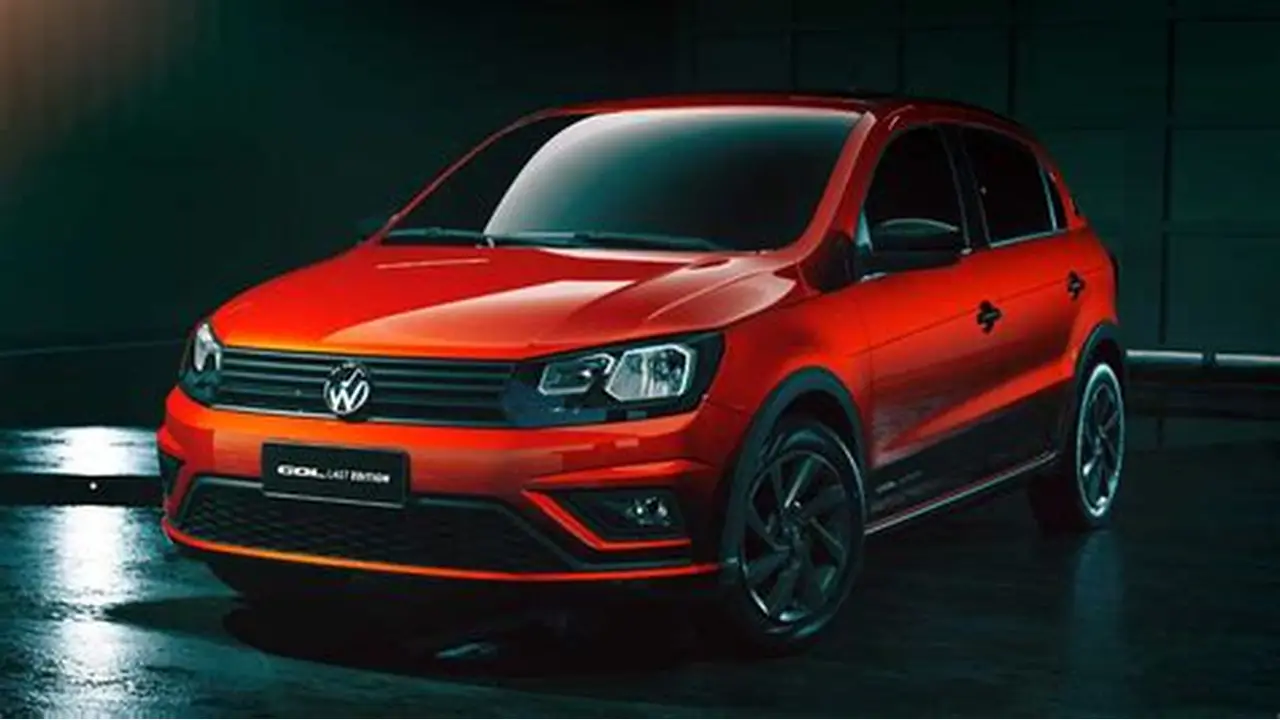 Ignition Inferno: 12 Laps of Heart-Pounding Automotive Audacity