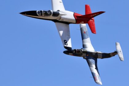 Airplane highlight racing